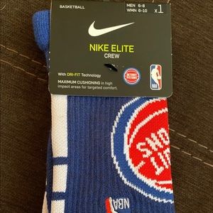 Pistons socks